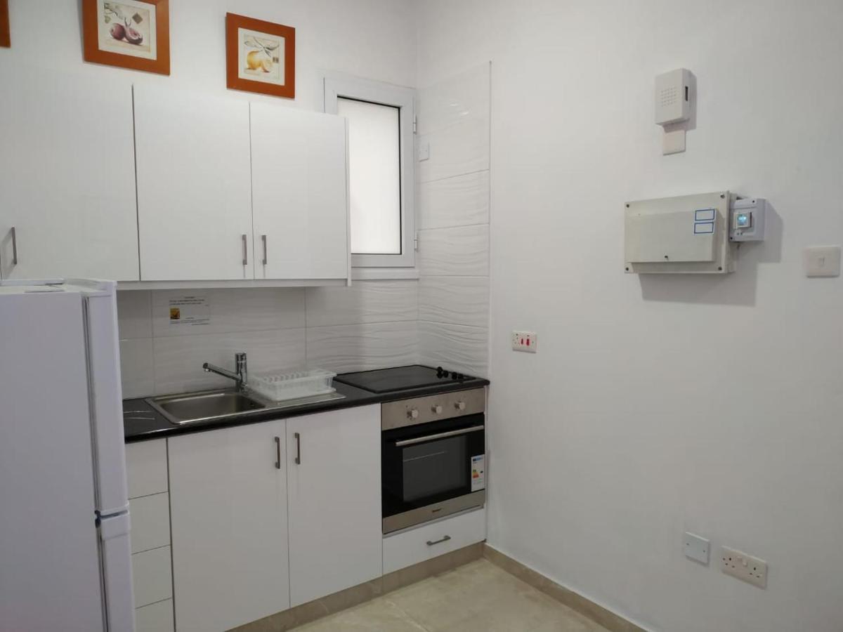 1 Bedroom Apartment 拉纳卡 外观 照片