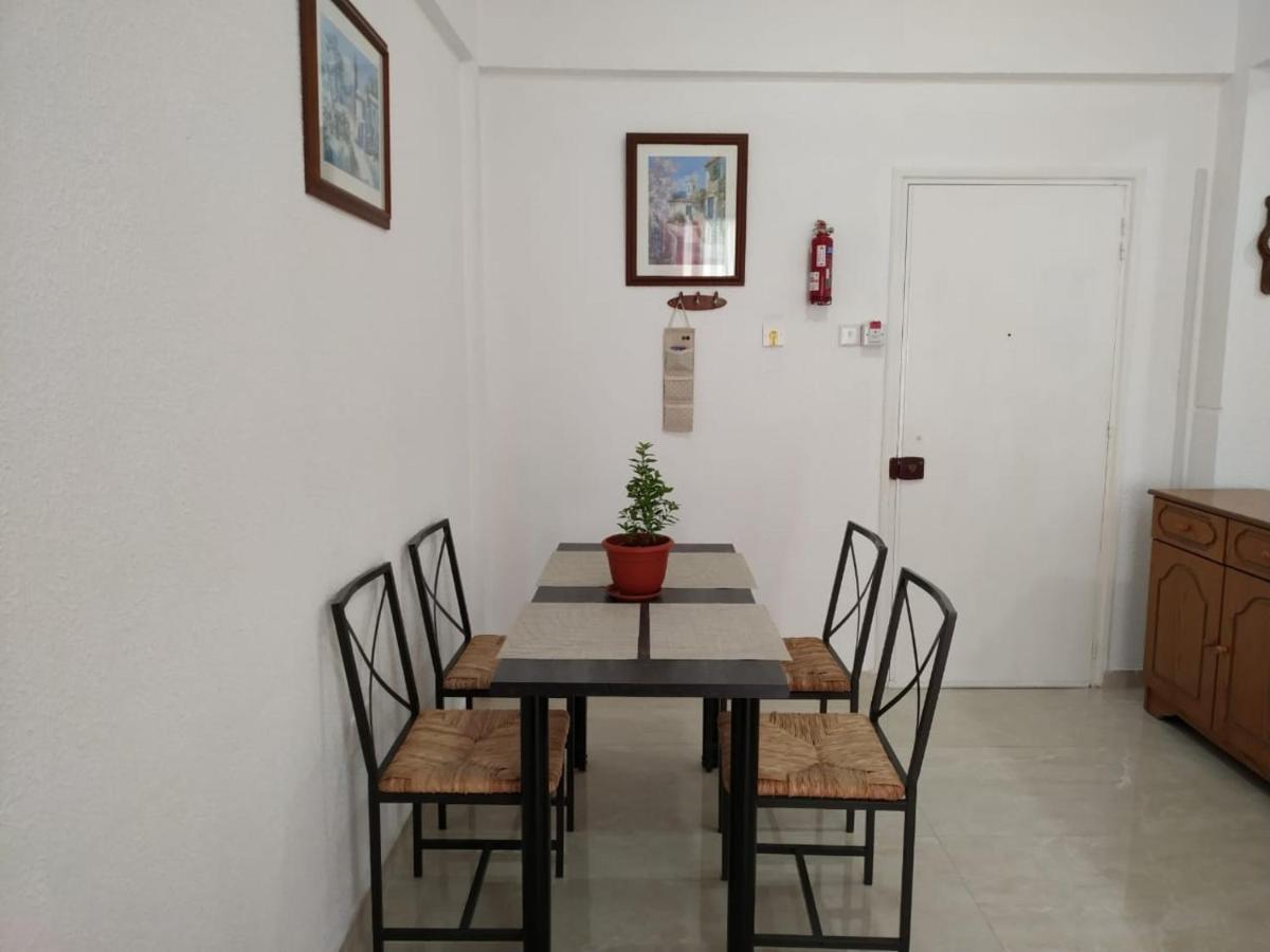 1 Bedroom Apartment 拉纳卡 外观 照片